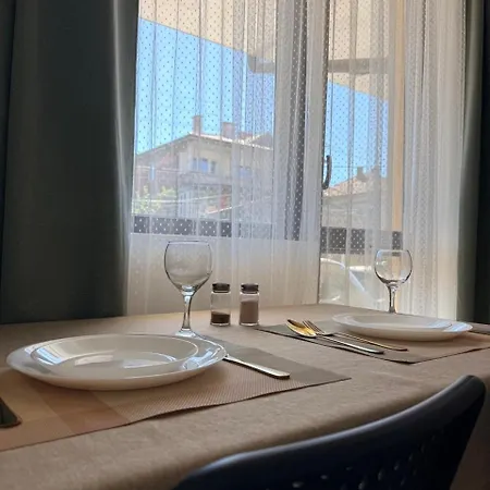 Lazur Sarafovo Apartament *